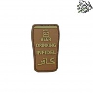 Patch 3d Pvc Beer Drinking Infidel Coyote Frog Industries® (fi-004702) Patch 3d Pvc Beer Drinking Infidel Coyote Frog Industries® (fi-004702)