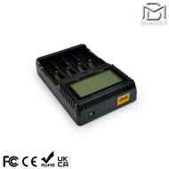 Carica Batterie Intelligente a 4 Slot per 18650 Bluemax-power® (bmp-4slot-charger) Carica Batterie Intelligente a 4 Slot per 18650 Bluemax-power® (bmp-4slot-charger)
